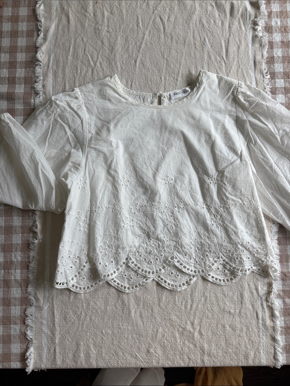 vestique White Eyelet Scalloped-Hem Blouse